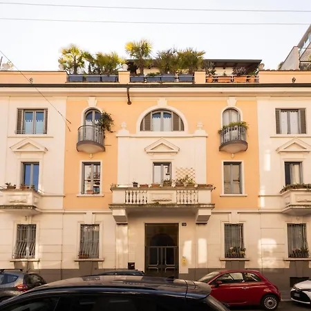 Apartment House Of An Artist In The Key Area Of