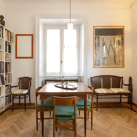 Apartment House Of An Artist In The Key Area Of Milan